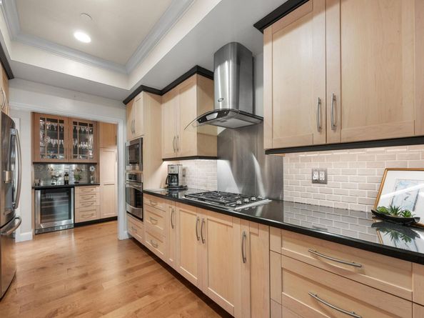 1133 Douglas Avenue 3, Burlingame CA 94010