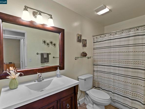 4493 Sweet Shrub Ct, Concord CA 94521