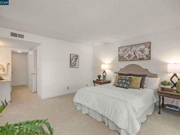975 Terra California Dr 2, Walnut Creek CA 94595