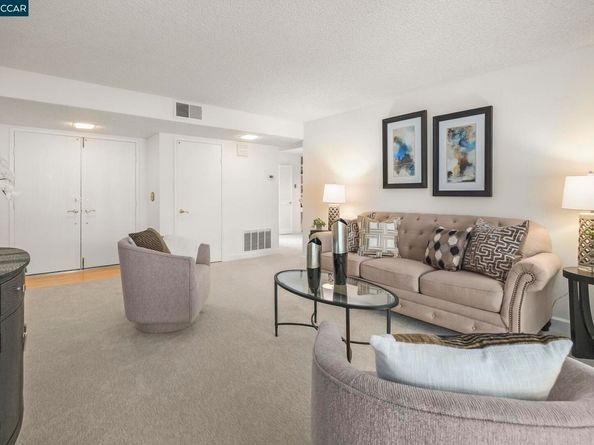 975 Terra California Dr 2, Walnut Creek CA 94595