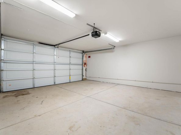 6868 Moore Dr, Oakland CA 94611