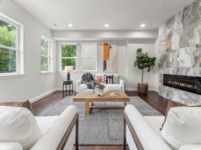 6868 Moore Dr, Oakland CA 94611