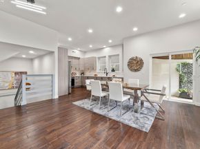 6868 Moore Dr, Oakland CA 94611