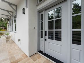 6868 Moore Dr, Oakland CA 94611