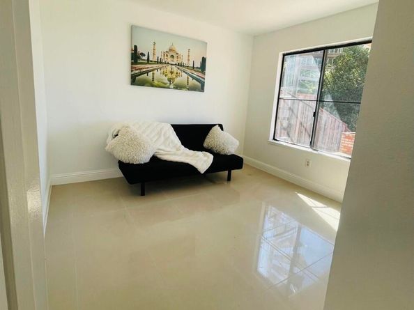 23049 Lakeridge Ave, Hayward CA 94541