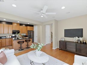 6586 Sierra Ln, Dublin CA 94568