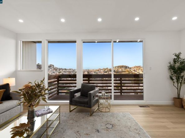 657 Silver Ave, San Francisco CA 94134