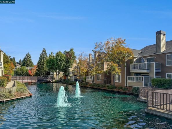 255 Reflections Dr 21, San Ramon CA 94583