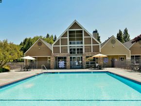 255 Reflections Dr 21, San Ramon CA 94583