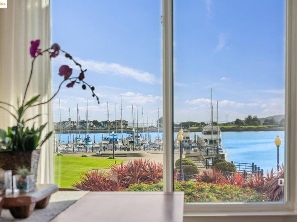 184 Schooner Ct, Richmond CA 94804