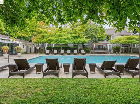 184 Schooner Ct, Richmond CA 94804