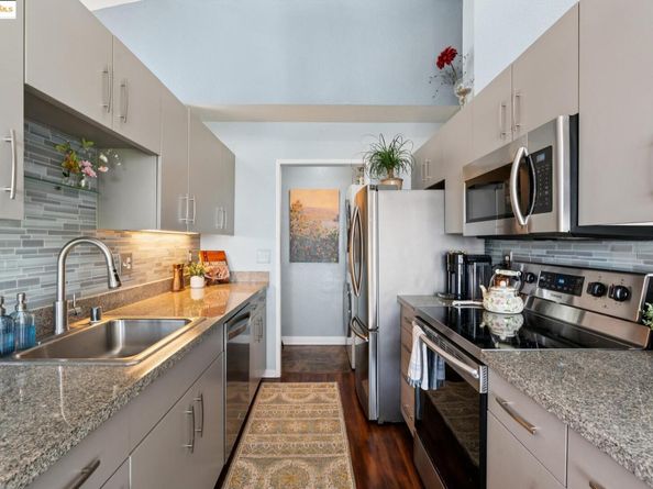 184 Schooner Ct, Richmond CA 94804