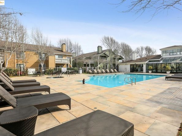 184 Schooner Ct, Richmond CA 94804