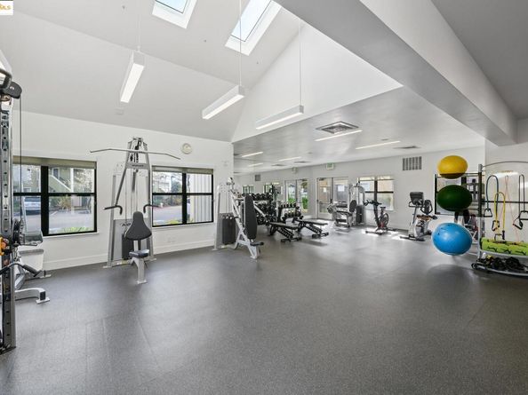 184 Schooner Ct, Richmond CA 94804