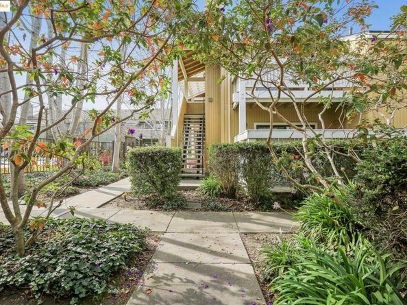 184 Schooner Ct, Richmond CA 94804