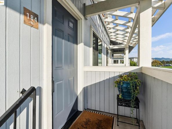 184 Schooner Ct, Richmond CA 94804