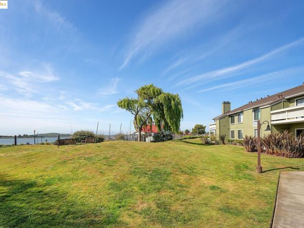 184 Schooner Ct, Richmond CA 94804