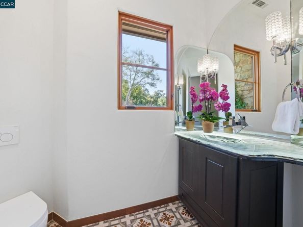 8 Quiet Country Lane, Danville CA 94526