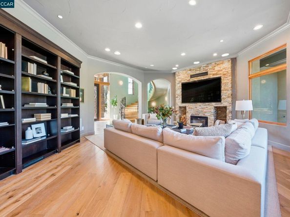 8 Quiet Country Lane, Danville CA 94526