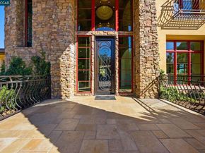 8 Quiet Country Lane, Danville CA 94526