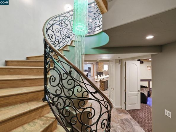 8 Quiet Country Lane, Danville CA 94526