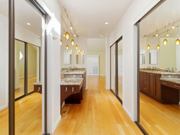 407 Wovenwood, Orinda CA 94563