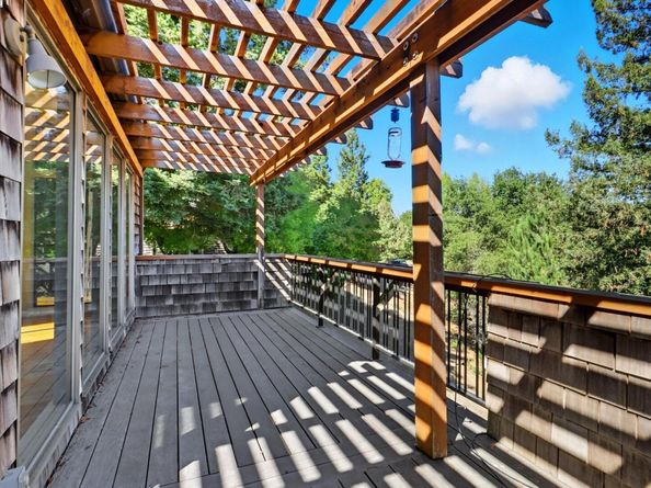 407 Wovenwood, Orinda CA 94563