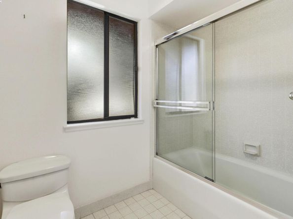 407 Wovenwood, Orinda CA 94563