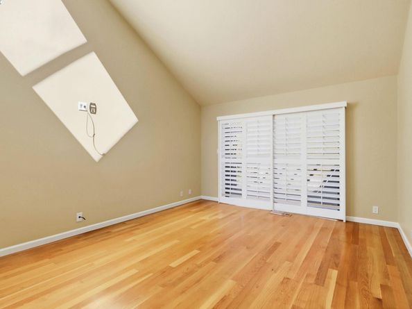 407 Wovenwood, Orinda CA 94563