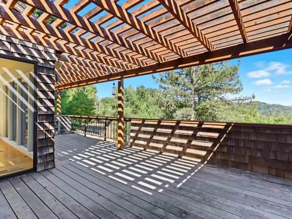 407 Wovenwood, Orinda CA 94563
