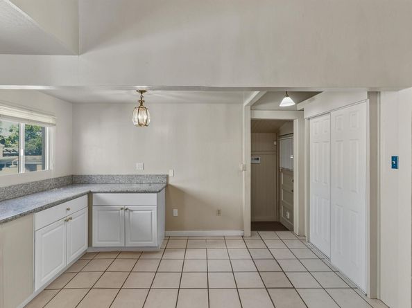 874 52Nd St, Oakland CA 94608