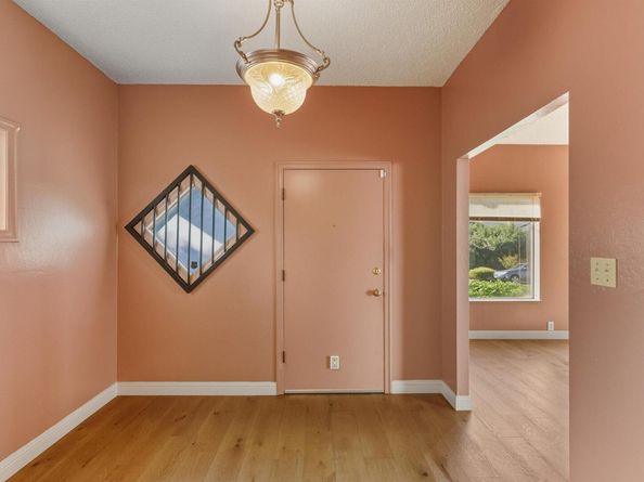 874 52Nd St, Oakland CA 94608
