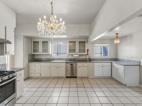 874 52Nd St, Oakland CA 94608