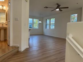 1150 Summer Ln, Richmond CA 94806