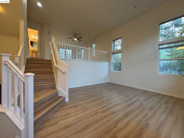 1150 Summer Ln, Richmond CA 94806