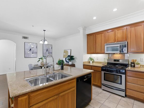 4126 Clarinbridge Cir, Dublin CA 94568
