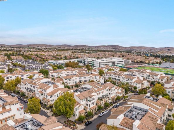 4126 Clarinbridge Cir, Dublin CA 94568