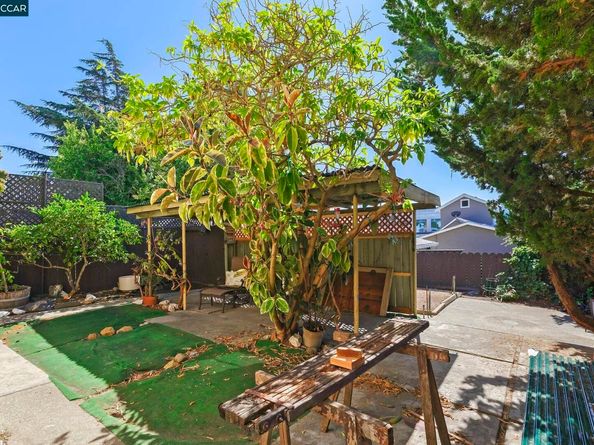 1377 E 32nd, Oakland CA 94602