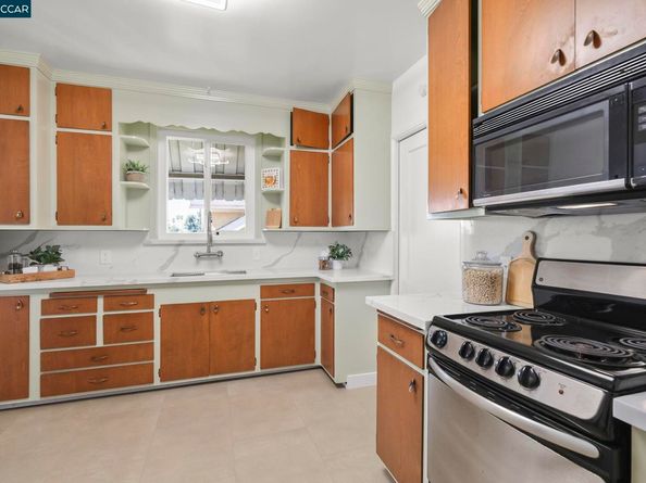 1377 E 32nd, Oakland CA 94602