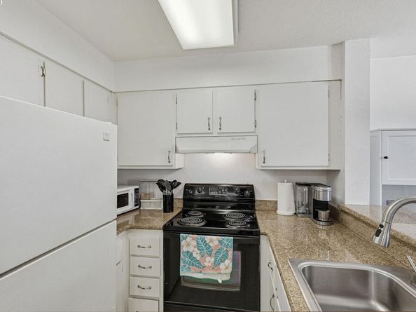 39149 Guardino Dr 247, Fremont CA 94538