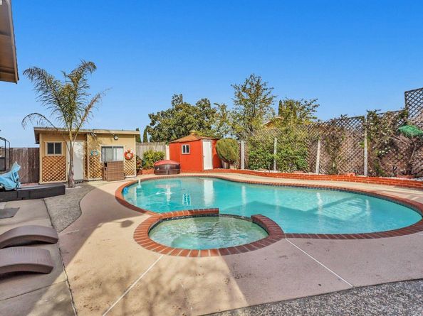 915 California St, Rodeo CA 94572