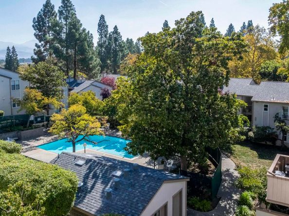 385 Camelback Rd 27, Pleasant Hill CA 94523