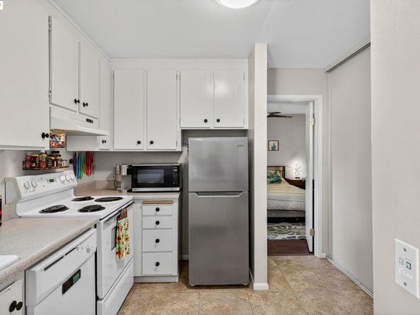385 Camelback Rd 27, Pleasant Hill CA 94523
