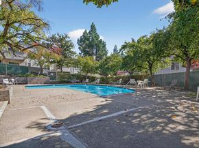 385 Camelback Rd 27, Pleasant Hill CA 94523