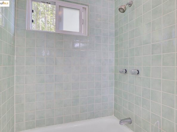 2406 10th, Berkeley CA 94710
