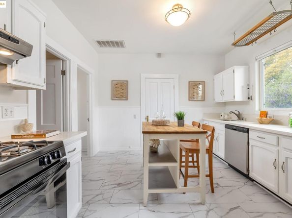 2406 10th, Berkeley CA 94710