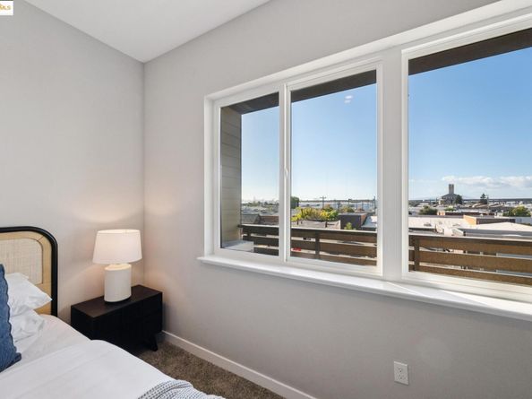 2400 Adeline ST 403, Oakland CA 94607