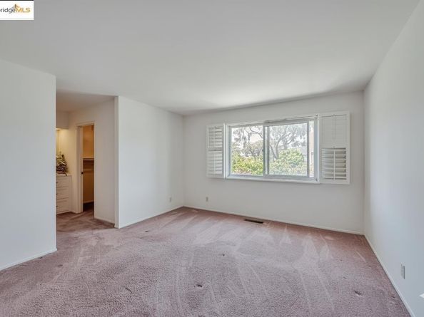 1160 Marianas Ln, Alameda CA 94502