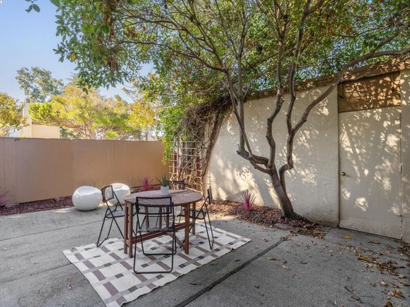 1131 Via Alamosa, Alameda CA 94502