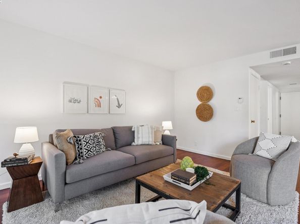 1131 Via Alamosa, Alameda CA 94502